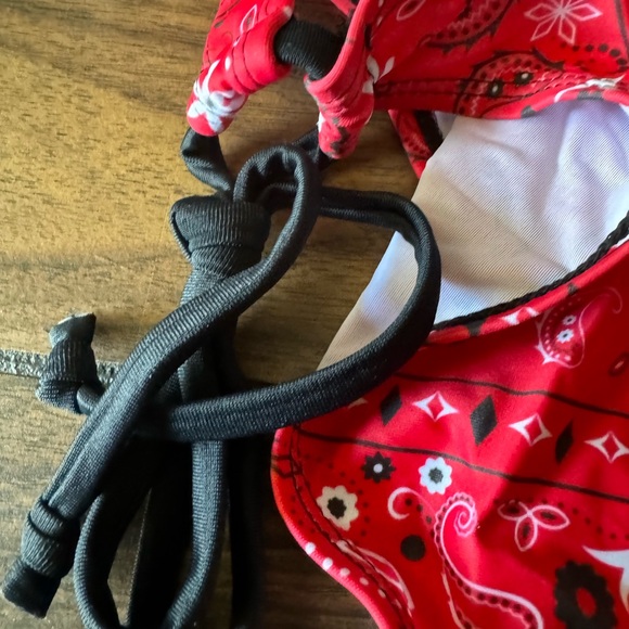 WOMANS Red paisley bandana print Brazilian Tie Side Bikini bottom size large - Picture 6 of 10